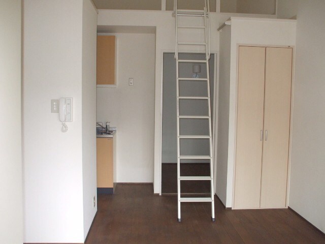 物件内観写真9　(居室)