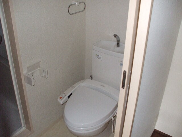 物件内観写真11　(トイレ)