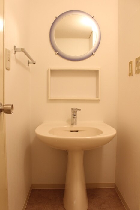 物件内観写真15　(洗面)