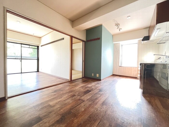 物件内観写真9　(居室)