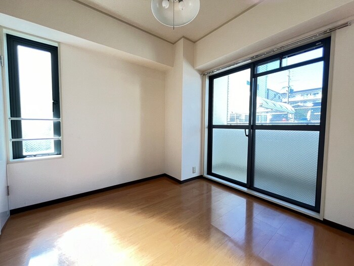 物件内観写真10　(居室)