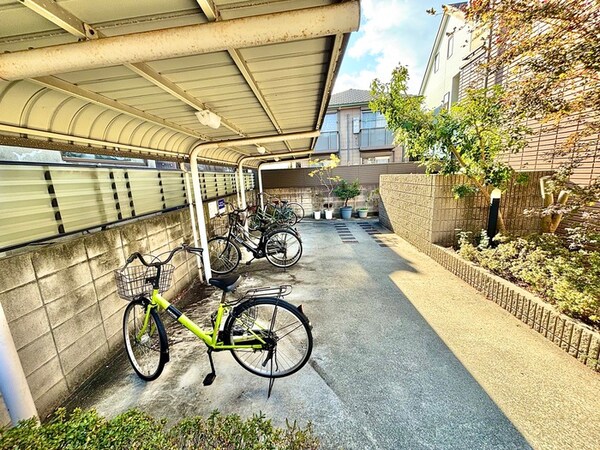 駐輪場