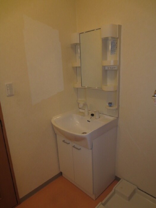 物件内観写真9　(洗面)
