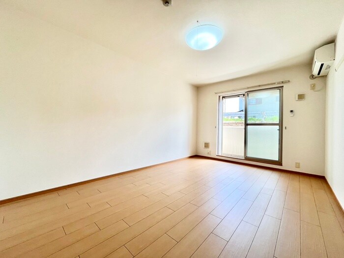 物件内観写真9　(居室)