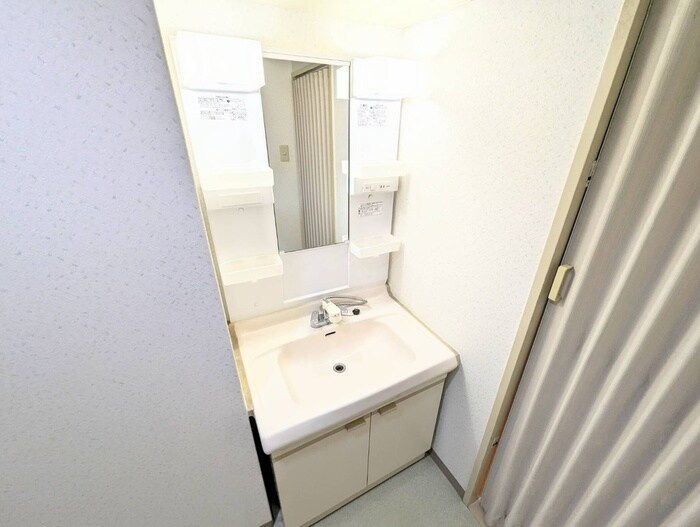 物件内観写真11　(洗面)