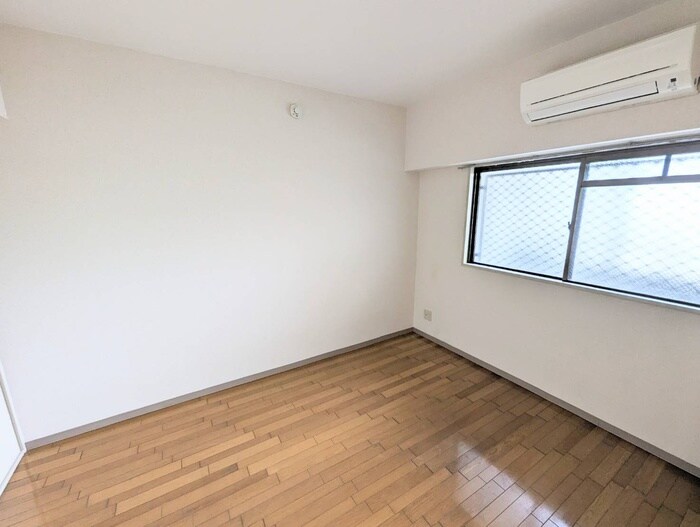 物件内観写真13　(居室)