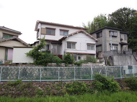 南花屋敷２丁目貸家外観写真
