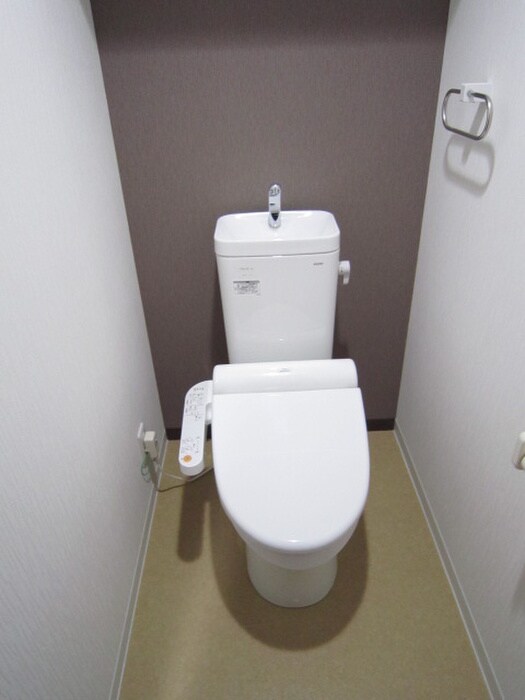 物件内観写真9　(トイレ)