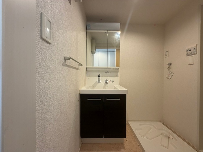 物件内観写真11　(洗面)