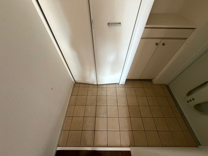 物件内観写真17　(玄関)