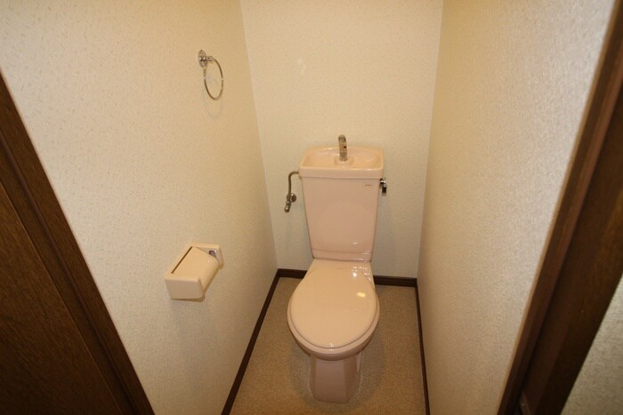 物件内観写真11　(トイレ)