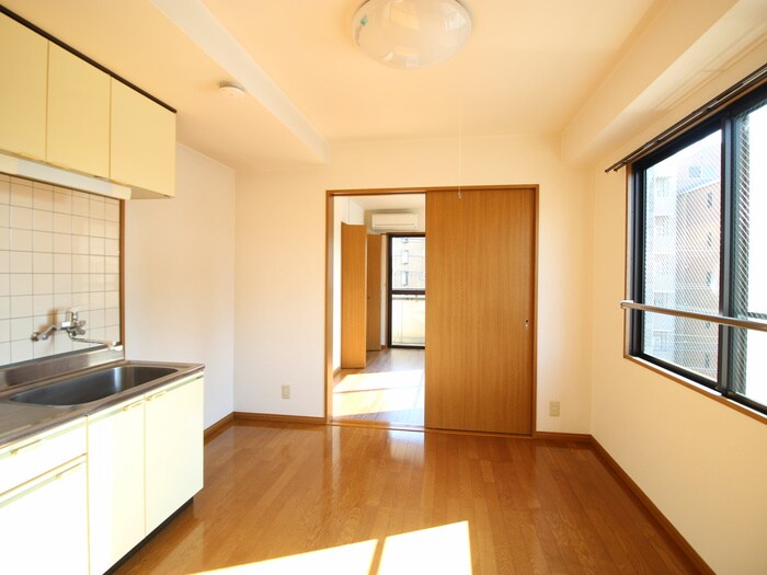 物件内観写真7　(居室)