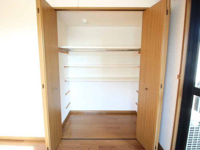 物件内観写真12　(収納)