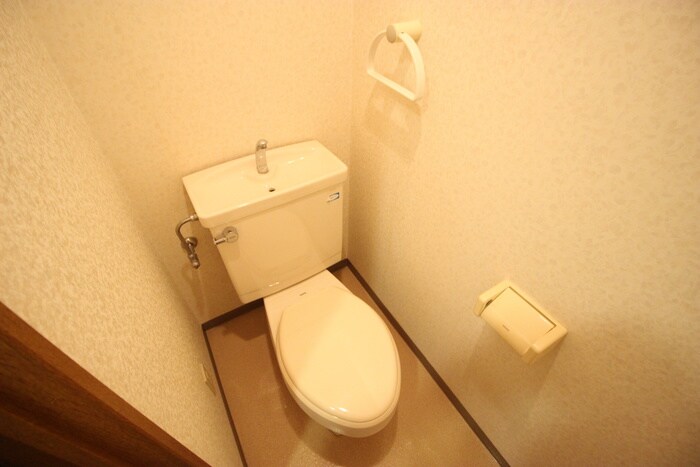 物件内観写真14　(トイレ)