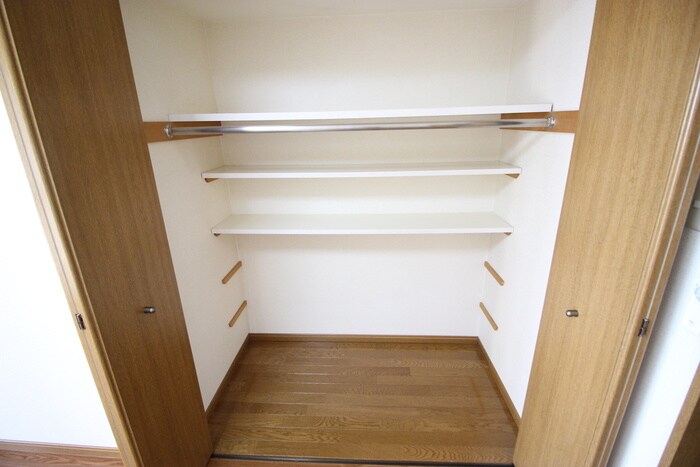 物件内観写真15　(収納)