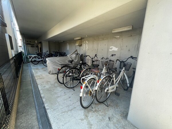 駐輪場