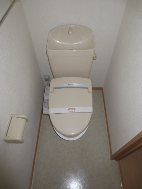 物件内観写真10　(トイレ)