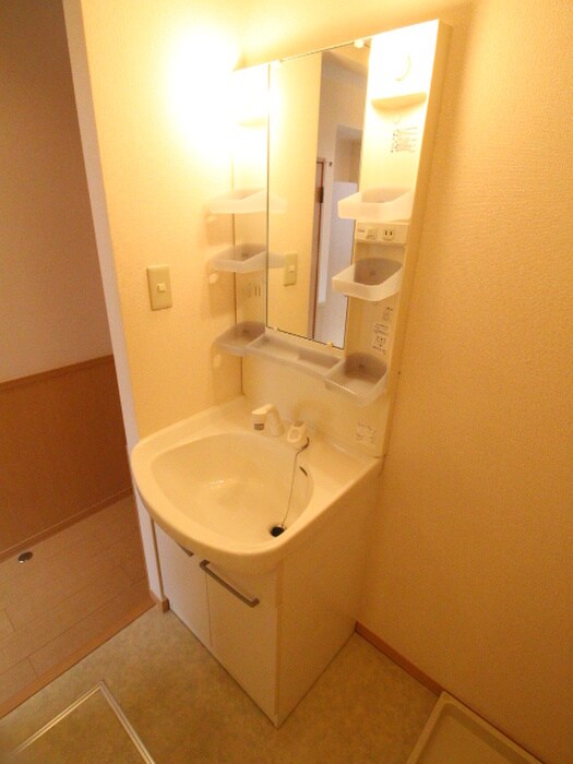 物件内観写真12　(洗面)