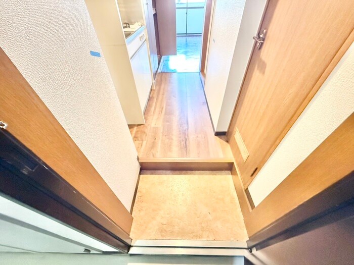 物件内観写真17　(玄関)