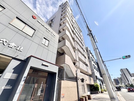 ド－ム一番館外観写真