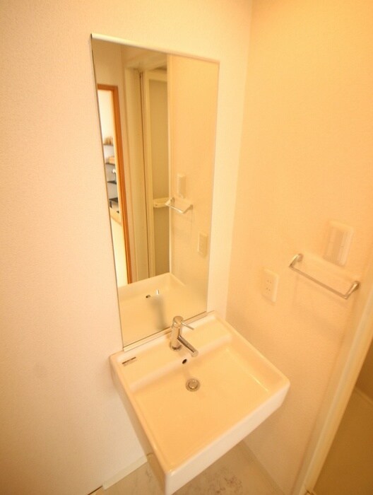 物件内観写真9　(洗面)