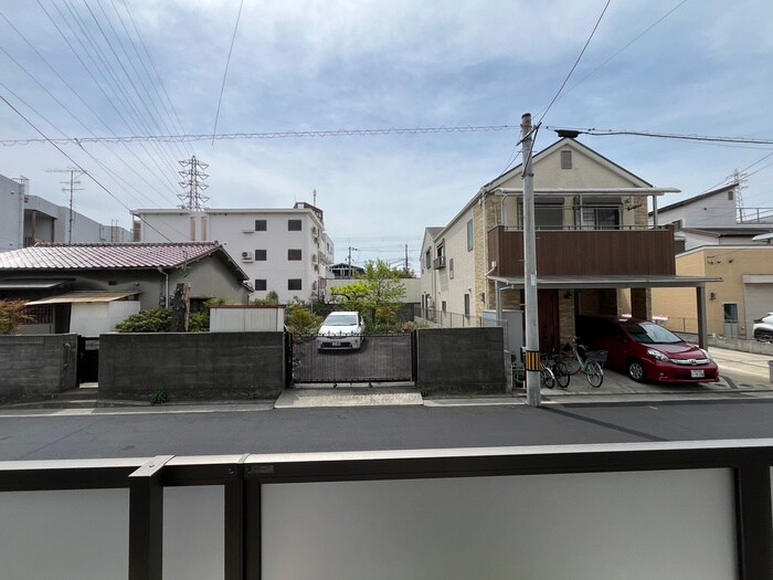 物件内観写真16　(室内からの展望)