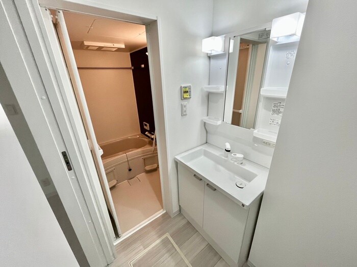 物件内観写真9　(洗面)