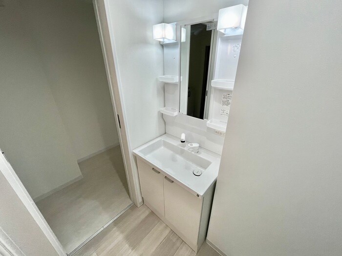 物件内観写真9　(洗面)