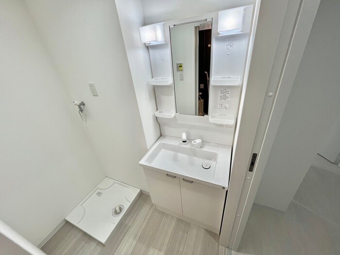 物件内観写真9　(洗面)