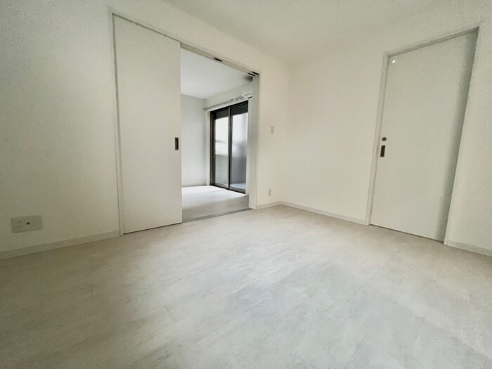 物件内観写真11　(居室)