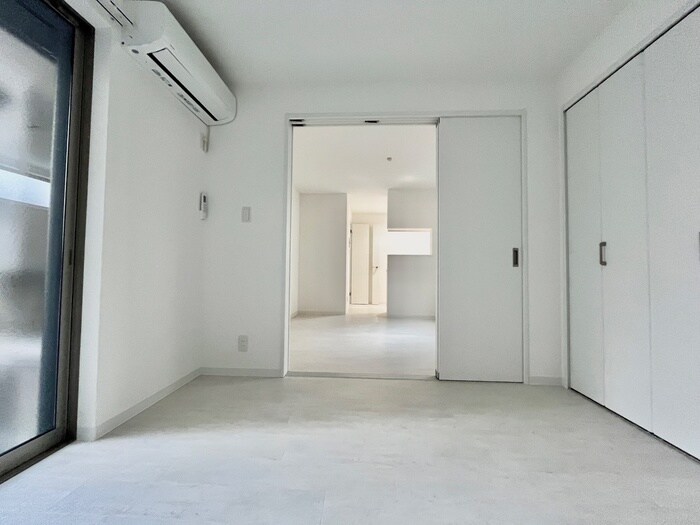 物件内観写真12　(居室)