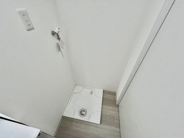 物件内観写真18　(洗濯機置場)