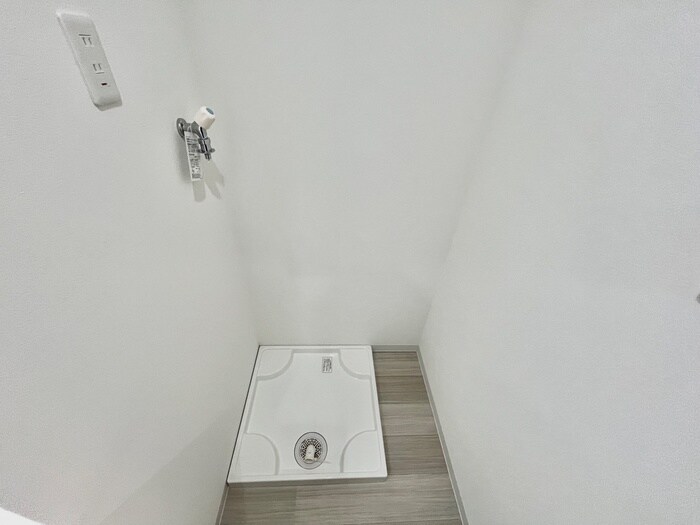 物件内観写真18　(洗濯機置場)