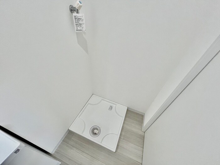 物件内観写真18　(洗濯機置場)