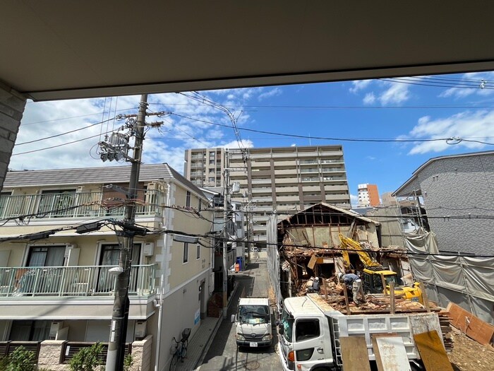 物件内観写真19　(室内からの展望)