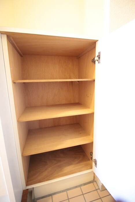 物件内観写真8　(靴箱)