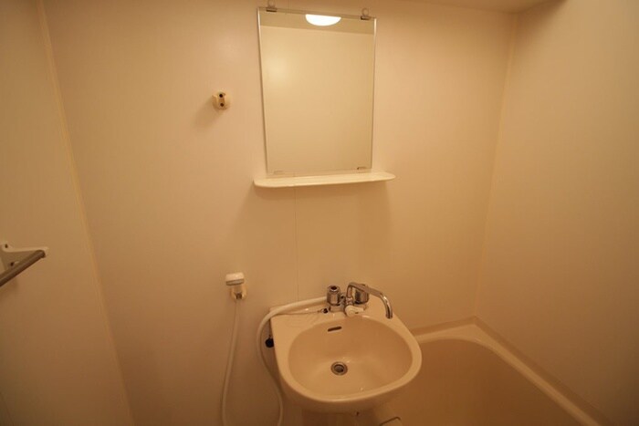 物件内観写真12　(洗面)