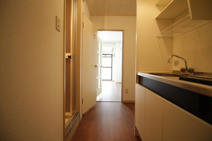 物件内観写真20　(廊下)