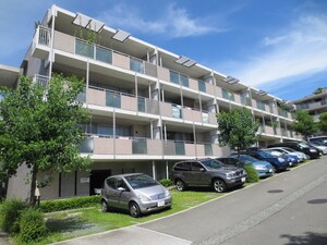 ﾛｰﾚﾙｽｸｴｱ豊中緑丘９番館(408)外観写真