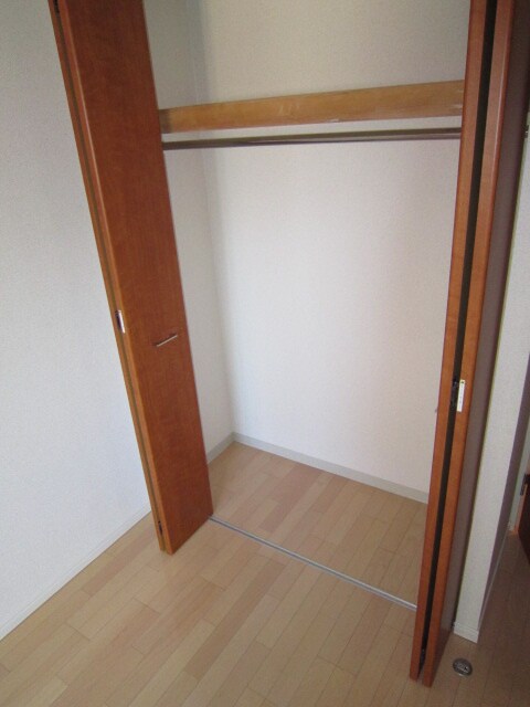 物件内観写真13　(収納)