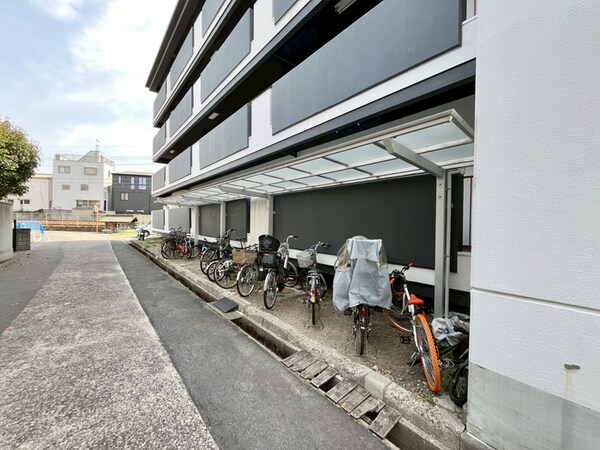 駐輪場