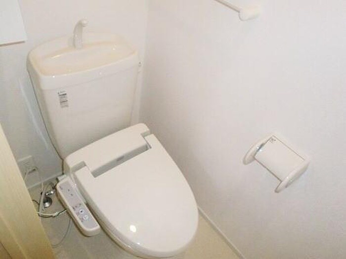 物件内観写真9　(トイレ)