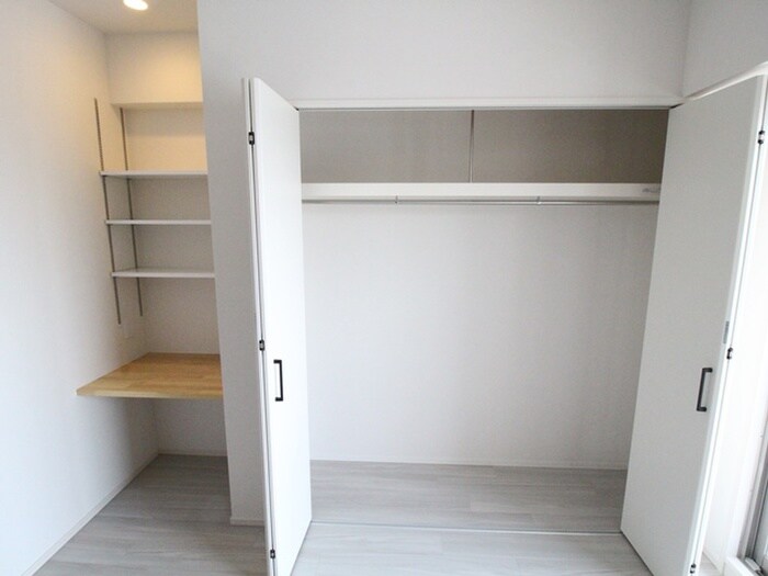 物件内観写真10　(収納)