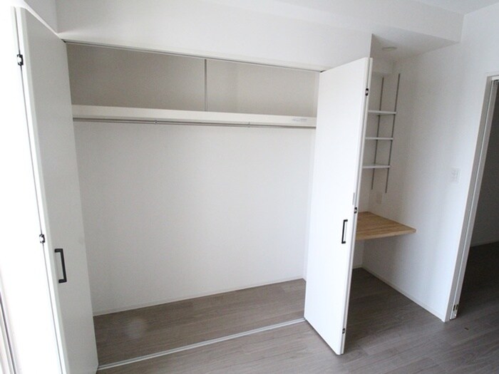 物件内観写真10　(収納)