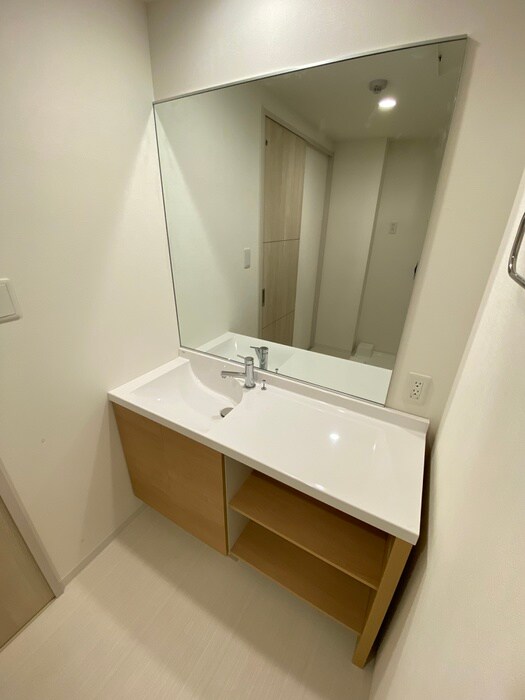 物件内観写真8　(洗面)