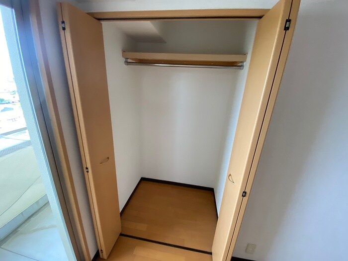 物件内観写真11　(収納)