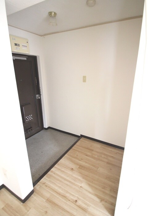 物件内観写真13　(廊下)
