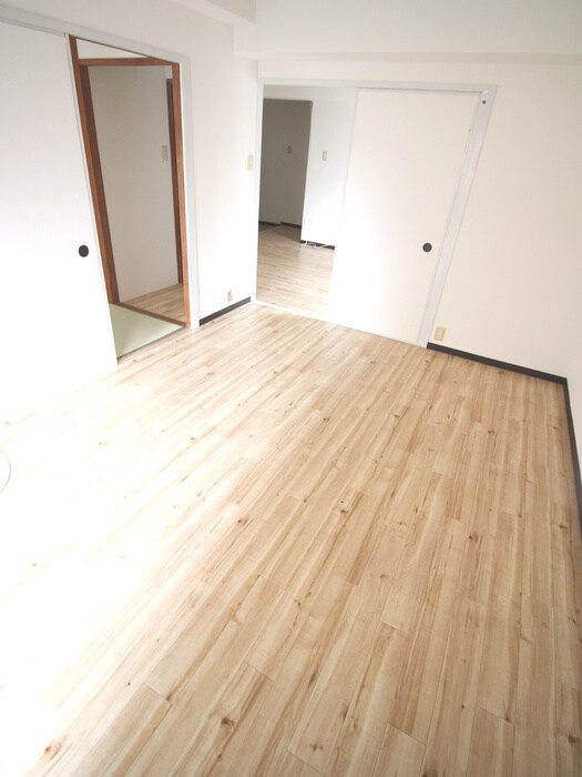 物件内観写真16　(居室)