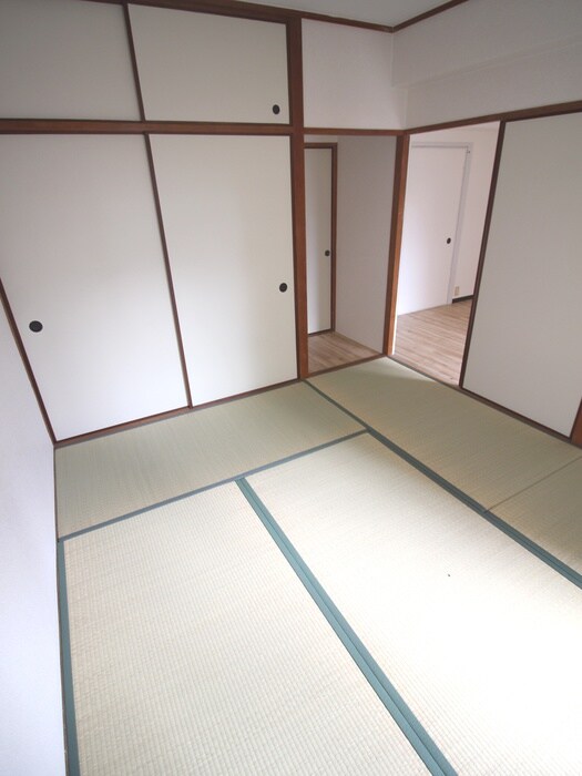 物件内観写真17　(居室)