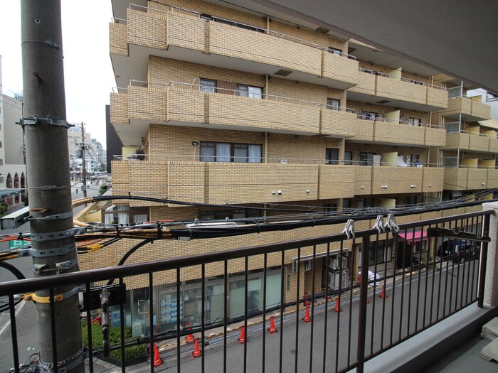 物件内観写真20　(室内からの展望)